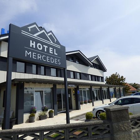 梅赛德斯酒店 卡马乔 外观 照片